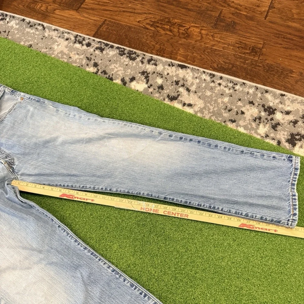 Vintage Levi's 501 Light Wash Jeans W38 L32 - Factory 589 (Colombia)